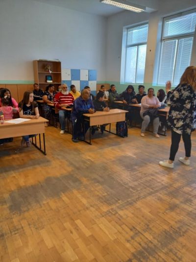 „Съвместно решаваме проблемите в училище с родители”  по НП“ Участвай и променяй- родителят, активен партньор в училищния живот“  Беседа и разговор по темата с учениците от 7 клас - ОУ Христо Ботев - Зидарово